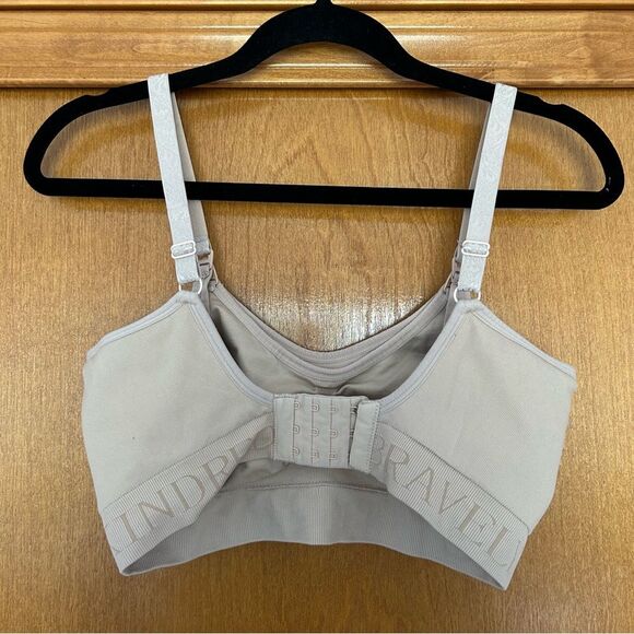 Kindred Bravely Sublime Hands Free Pumping & Nursing Bra in Beige Size Medium - Picture 5 of 12